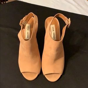 Steve Madden Sued Sling Backs 8M